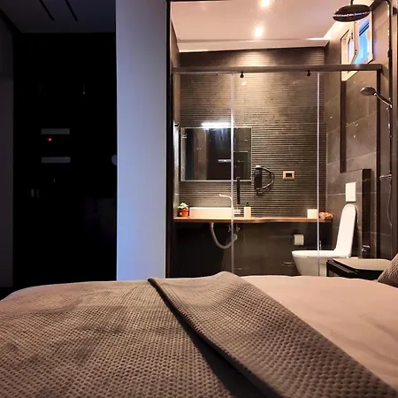 公寓 Fivenco - Private W King Bed Modern