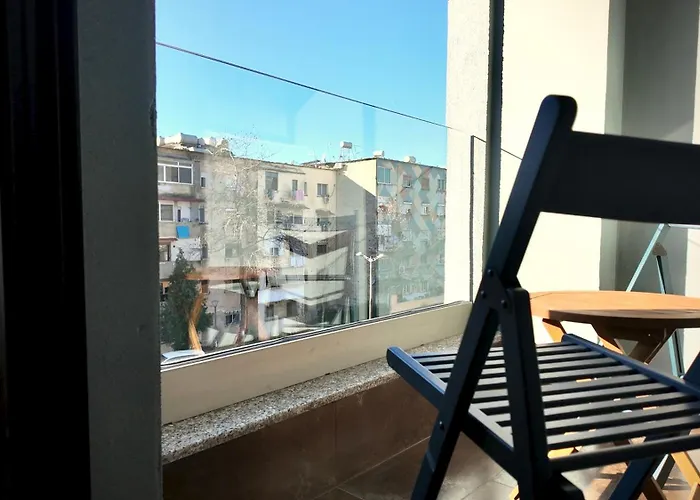 Fivenco - Private W King Bed Modern * Tirana