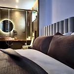 Fivenco - Private W King Bed Modern Tirana