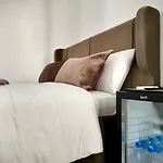 Apartment Fivenco - Private W King Bed Modern *