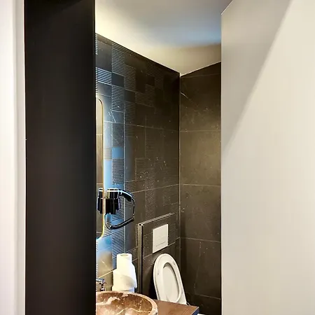 Fivenco - Private W King Bed Modern Lejlighed Tirana