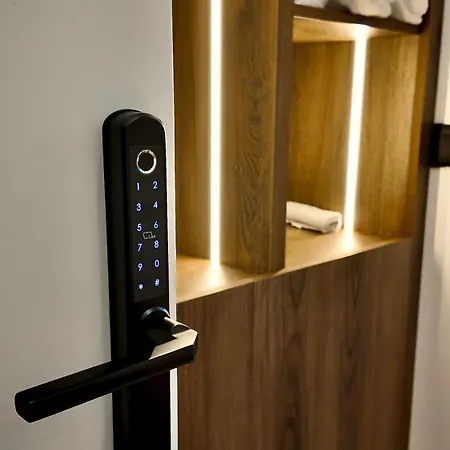 Apartamento Fivenco - Private W King Bed Modern *