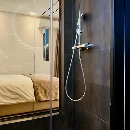 Lägenhet Fivenco - Private W King Bed Modern *