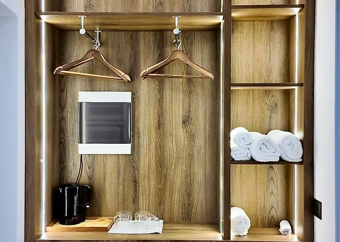 Apartment Fivenco - Private W King Bed Modern Tirana