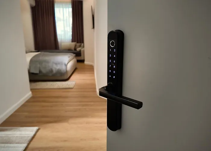 Apartment Fivenco - Private W King Bed Modern